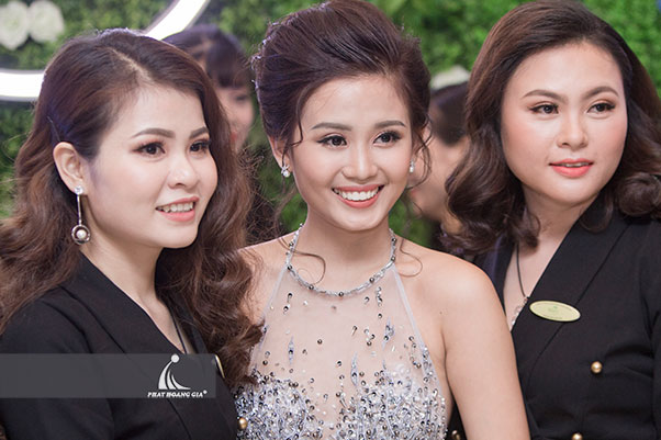 1499680354_vinh-danh-dai-ly-my-pham-nam-16