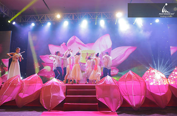 hội nghị khách hàng gạch men phương nam