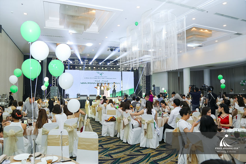 mỹ phẩm TT ra mắt nhà phân phối