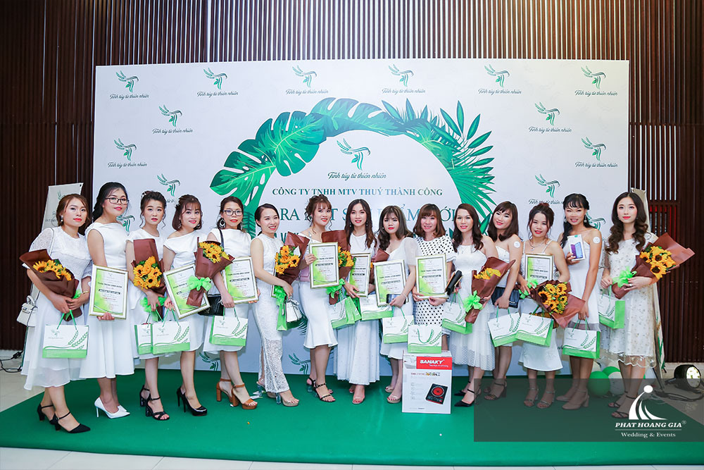 mỹ phẩm TT ra mắt nhà phân phối