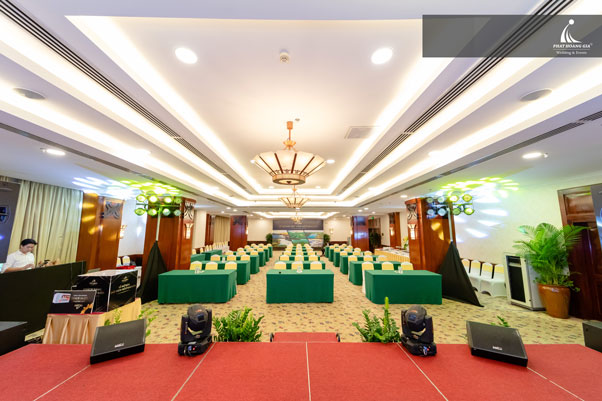 tổ chức sự kiện là gì